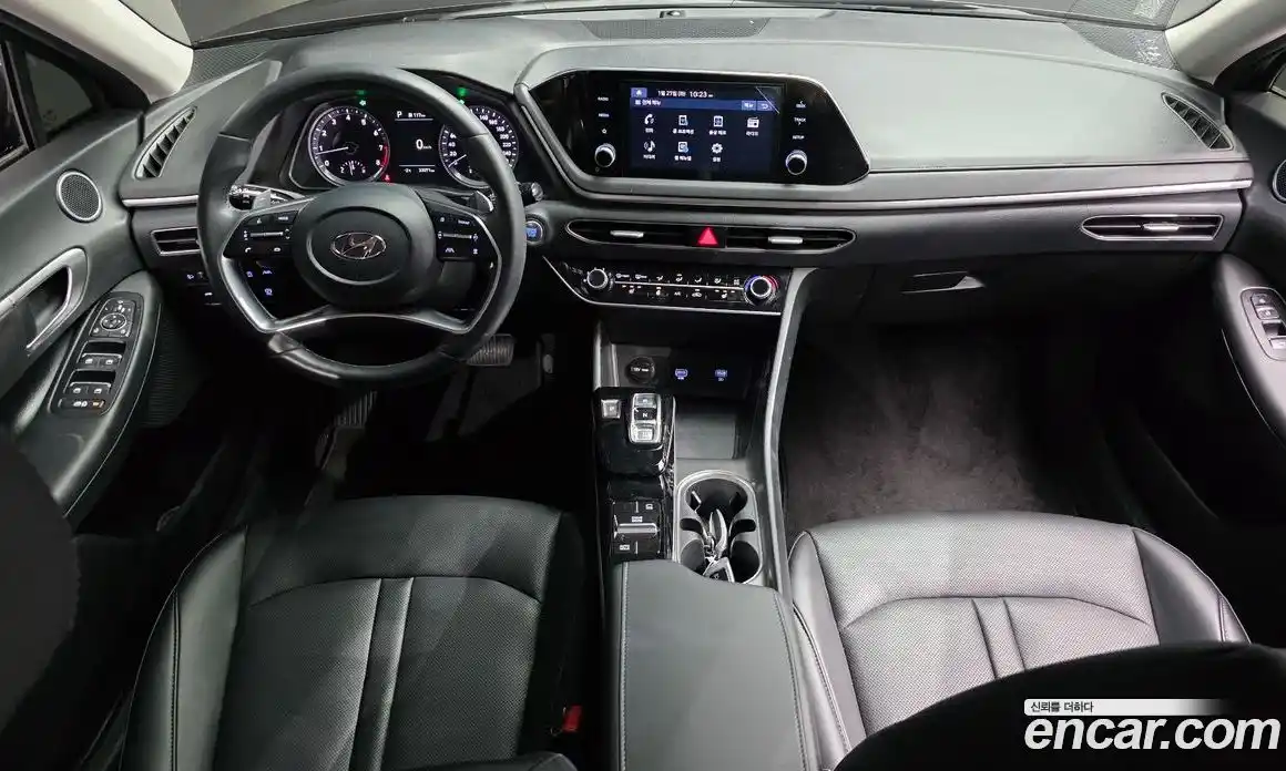 Hyundai Sonata 2023 2.0 Автомат в Москве № 111176, фото 7