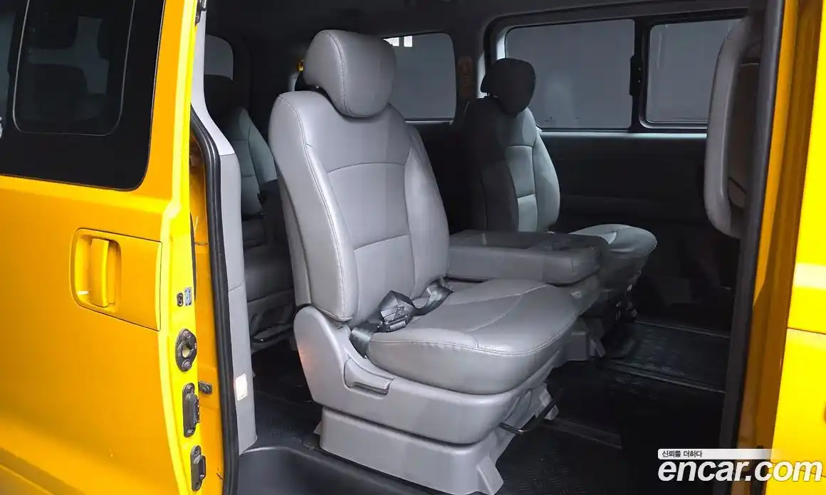 Hyundai Starex 2019 2.4 Автомат в Москве № 112269, фото 17