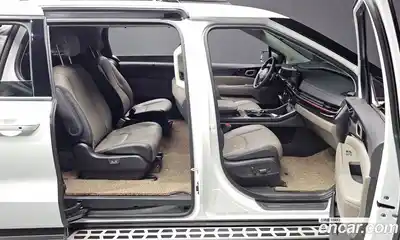 Kia Canival 2024 2.2 Автомат в Москве № 115659, миниатюра 11