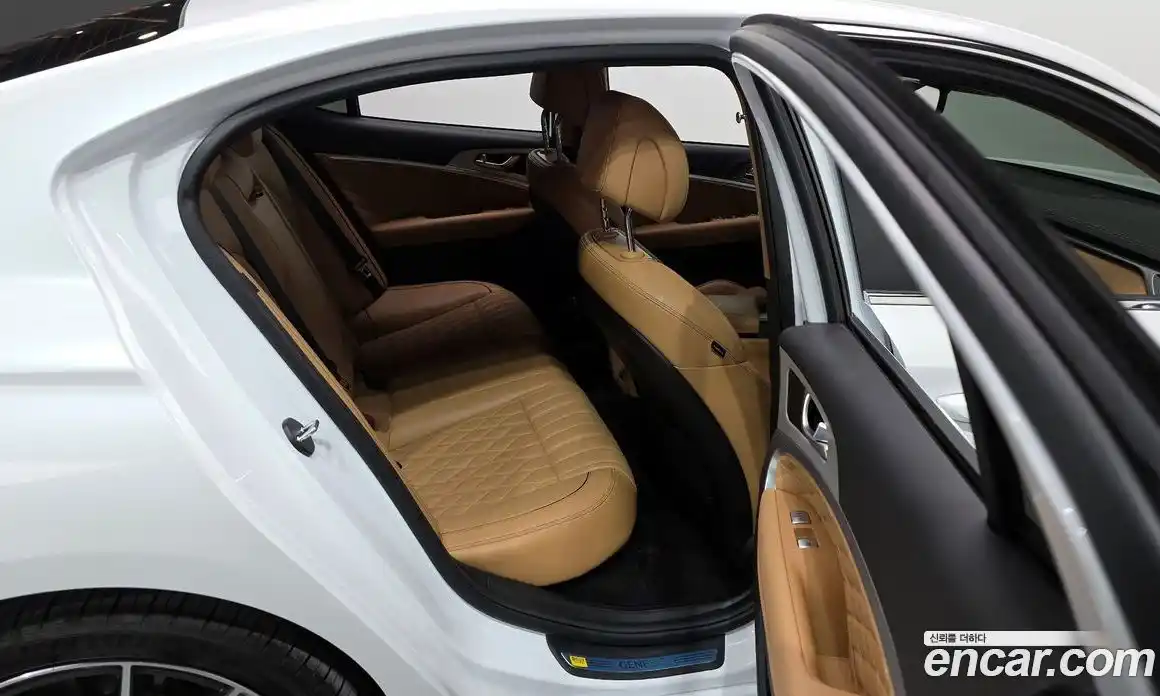 Genesis G70 2024 2.5 Автомат в Москве № 116653, фото 11