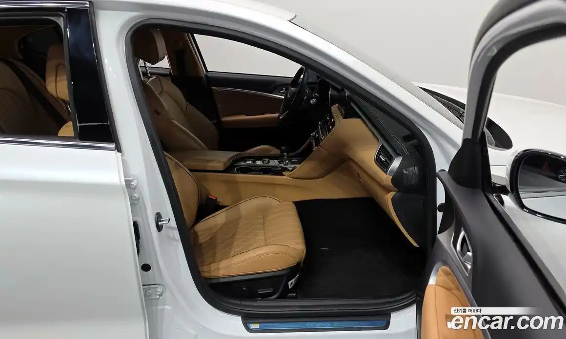 Genesis G70 2024 2.5 Автомат в Москве № 116653, фото 18