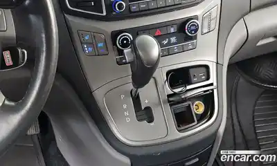 Hyundai Starex 2017 2.5 Автомат в Москве № 118677, миниатюра 12