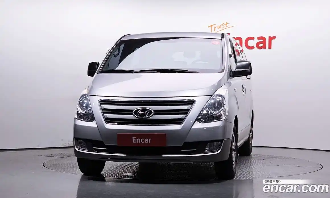 Hyundai Starex 2017 2.5 Автомат в Москве № 118677, фото 13