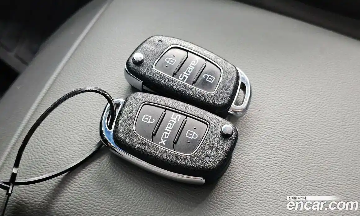 Hyundai Starex 2017 2.5 Автомат в Москве № 118677, фото 4