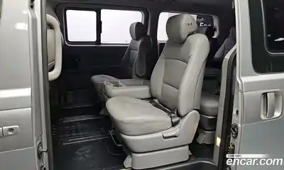 Hyundai Starex 2017 2.5 Автомат в Москве № 118677, миниатюра 9