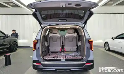 Kia Canival 2025 1.6 Автомат в Москве № 121926, миниатюра 10