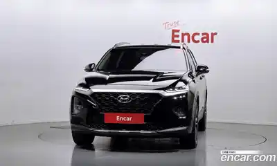 Hyundai Santa Fe 2019 2.0 Автомат в Москве № 124107, миниатюра 3