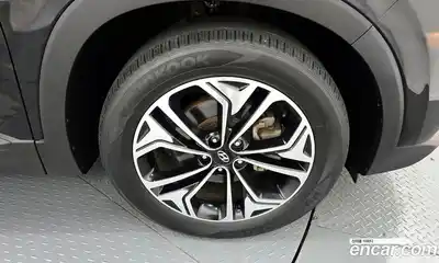 Hyundai Santa Fe 2019 2.0 Автомат в Москве № 124107, миниатюра 5