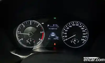 Hyundai Santa Fe 2019 2.0 Автомат в Москве № 124107, миниатюра 8