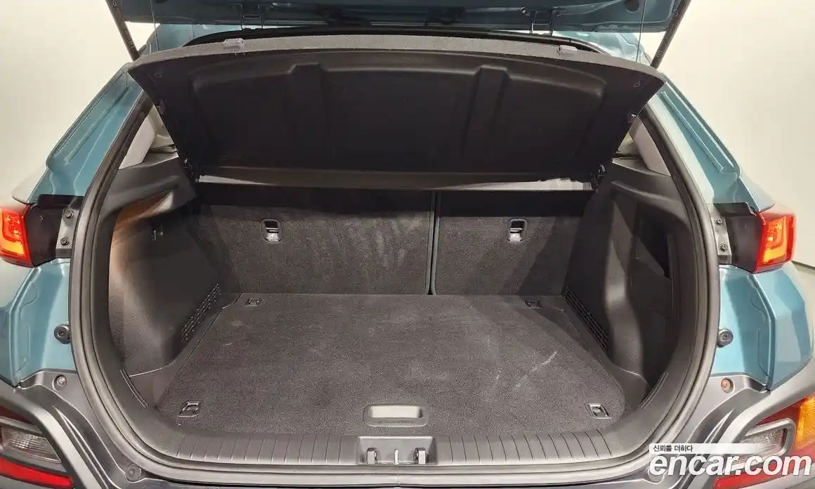 Hyundai Kona 2020 1.6 Автомат в Москве № 125000, фото 10