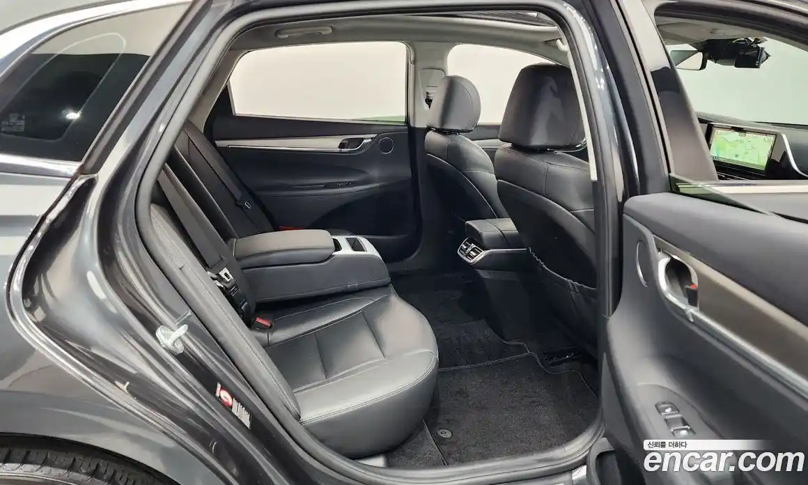 Hyundai Grandeur 2022 2.5 Автомат в Москве № 127100, фото 9