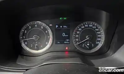 Hyundai Venue 2020 1.6 Автомат в Москве № 134398, миниатюра 11