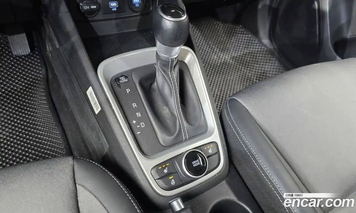 Hyundai Venue 2020 1.6 Автомат в Москве № 134398, фото 16