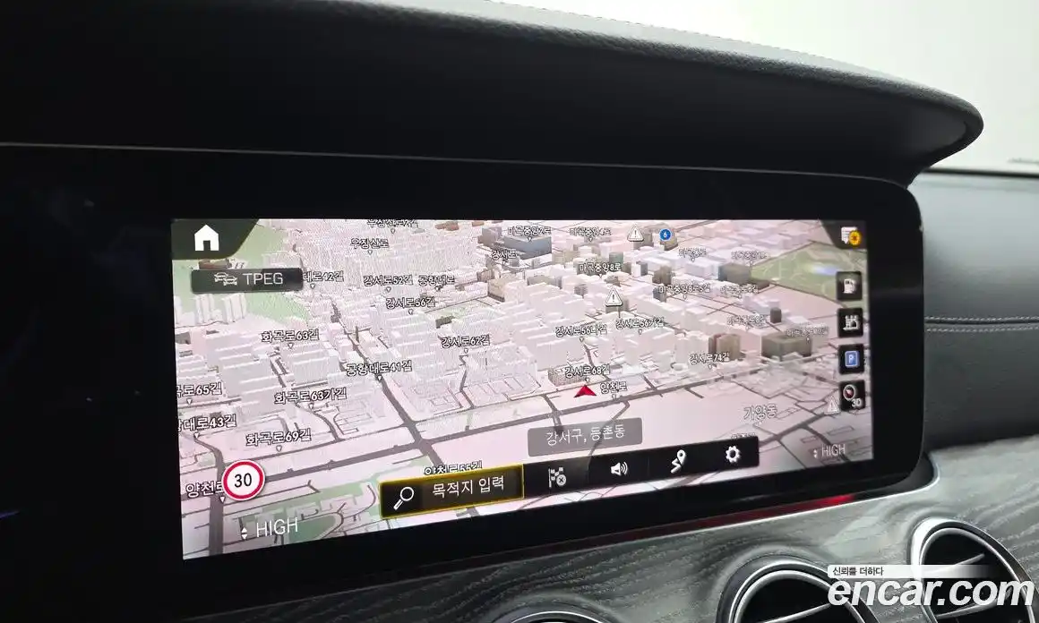 Mercedes-Benz E-Class 2021 2.0 Автомат в Москве № 140442, фото 14