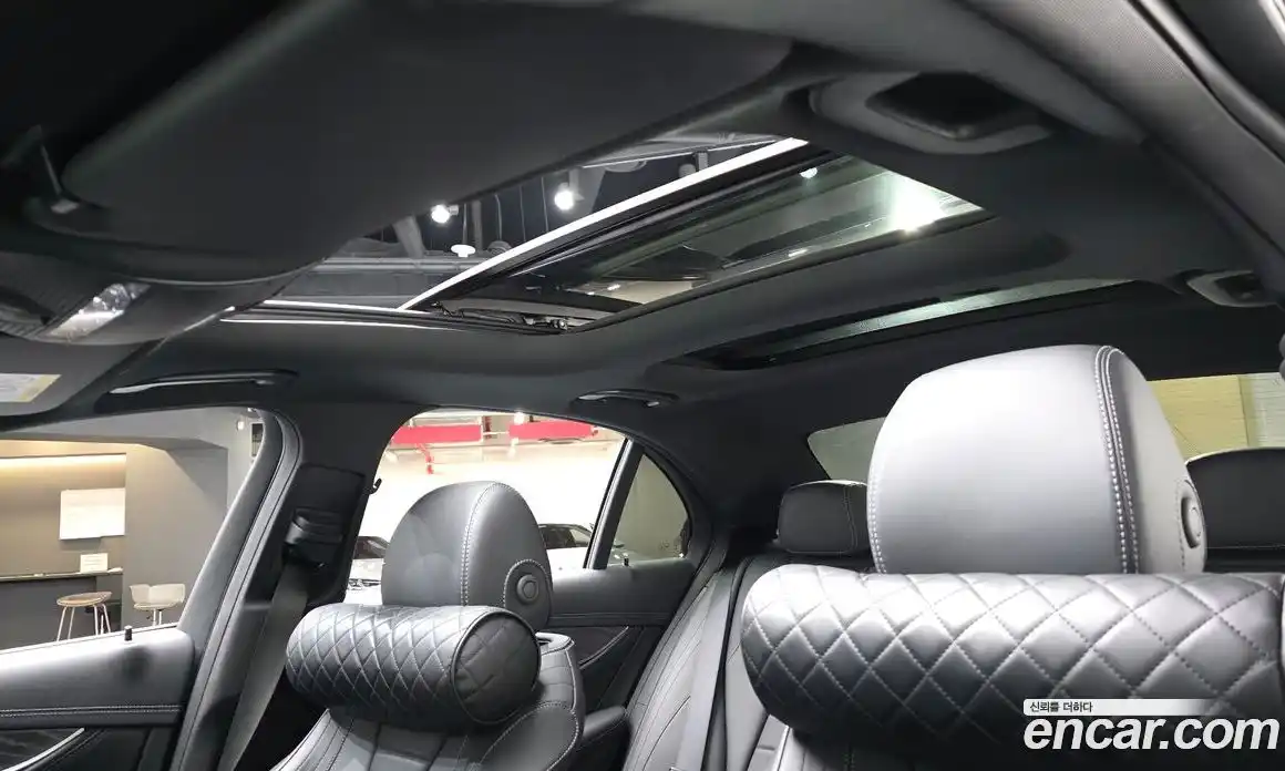 Mercedes-Benz E-Class 2021 2.0 Автомат в Москве № 140442, фото 4