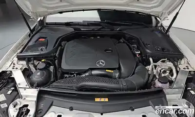 Mercedes-Benz E-Class 2021 2.0 Автомат в Москве № 140442, миниатюра 5