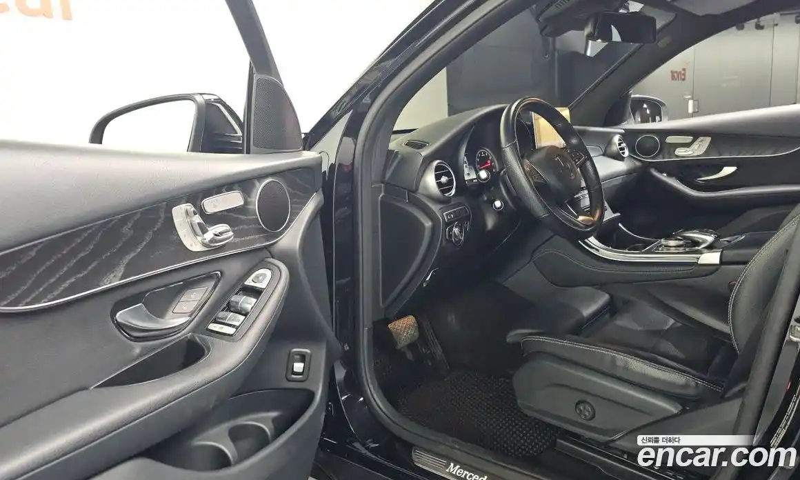 Mercedes-Benz GLC-Class 2019 2.0 Автомат в Москве № 140479, фото 19