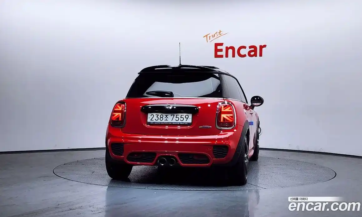 Mini Cooper 2019 2.0 Автомат в Москве № 140744, фото 15