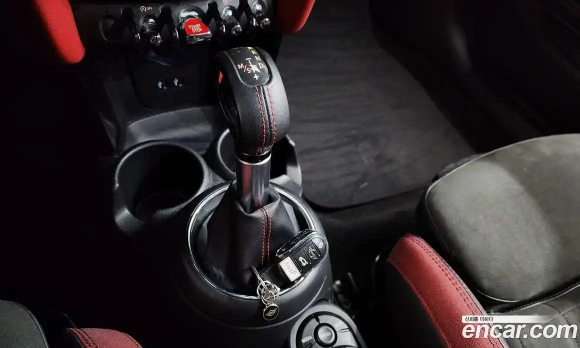 Mini Cooper 2019 2.0 Автомат в Москве № 140744, фото 4