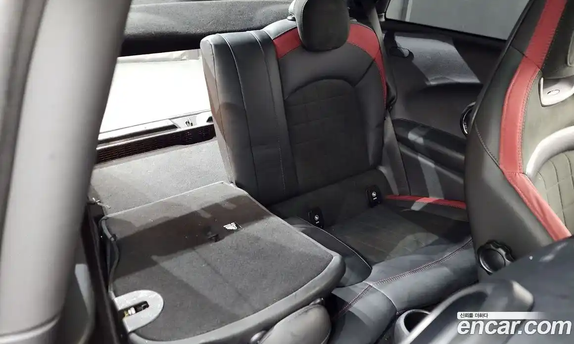 Mini Cooper 2019 2.0 Автомат в Москве № 140744, фото 6