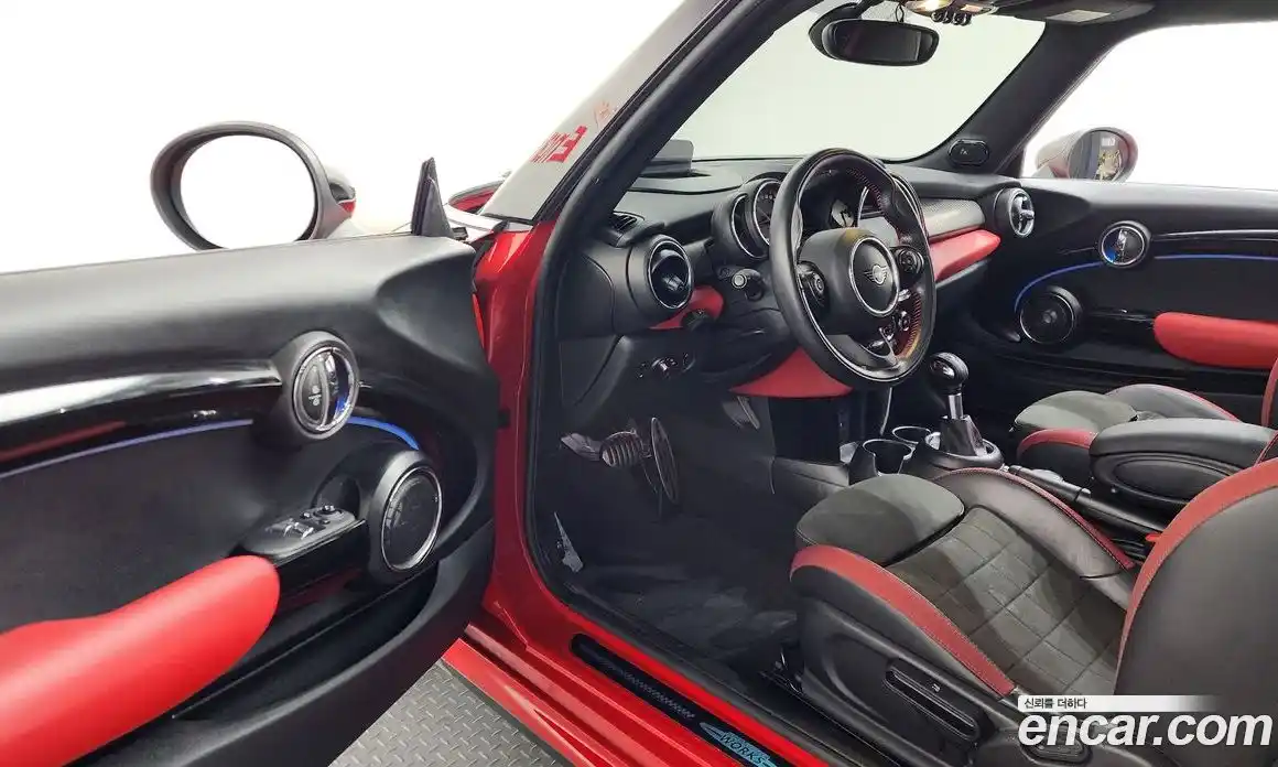 Mini Cooper 2019 2.0 Автомат в Москве № 140744, фото 8