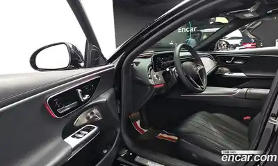 Mercedes-Benz E-Class, 2024