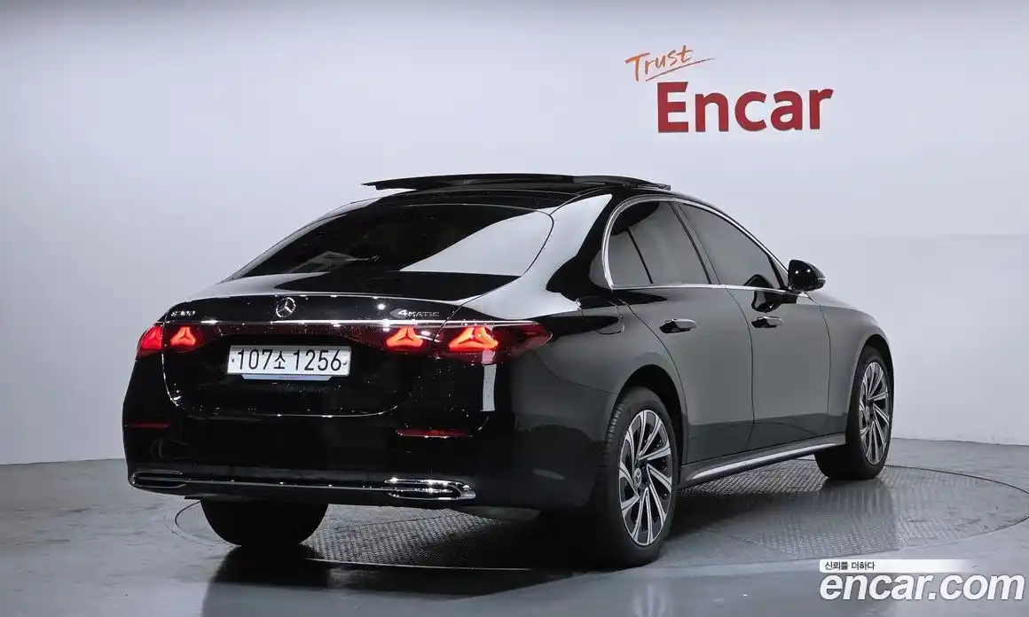 Mercedes-Benz E-Class 2024 2.0 Автомат в Москве № 142444, фото 17