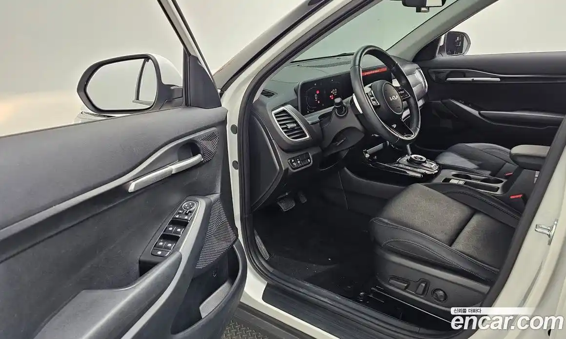 Kia Seltos 2024 1.6 Автомат в Москве № 14402, фото 11