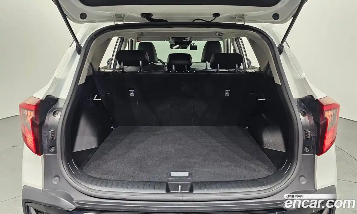 Kia Seltos 2024 1.6 Автомат в Москве № 14402, фото 4