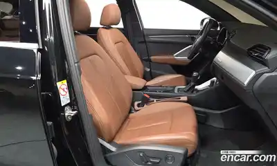 Audi Q3 2023 2.0 Автомат в Москве № 149343, миниатюра 9