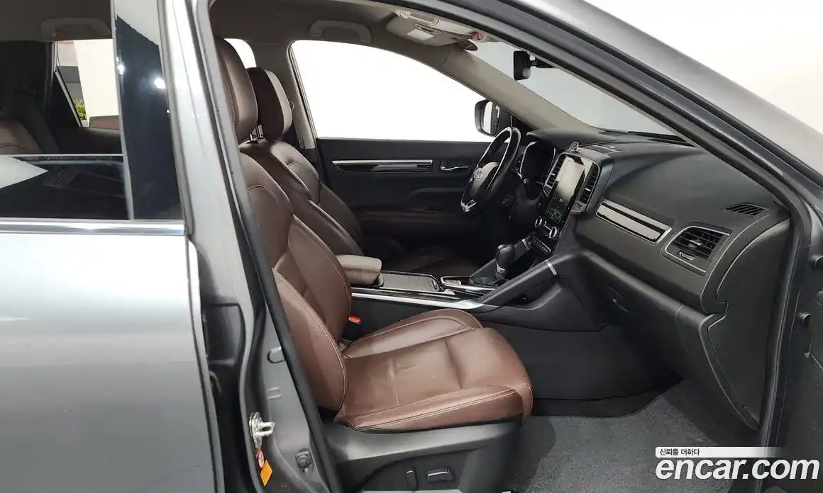 Renault QM6 2017 2.0 Автомат в Москве № 149662, фото 14