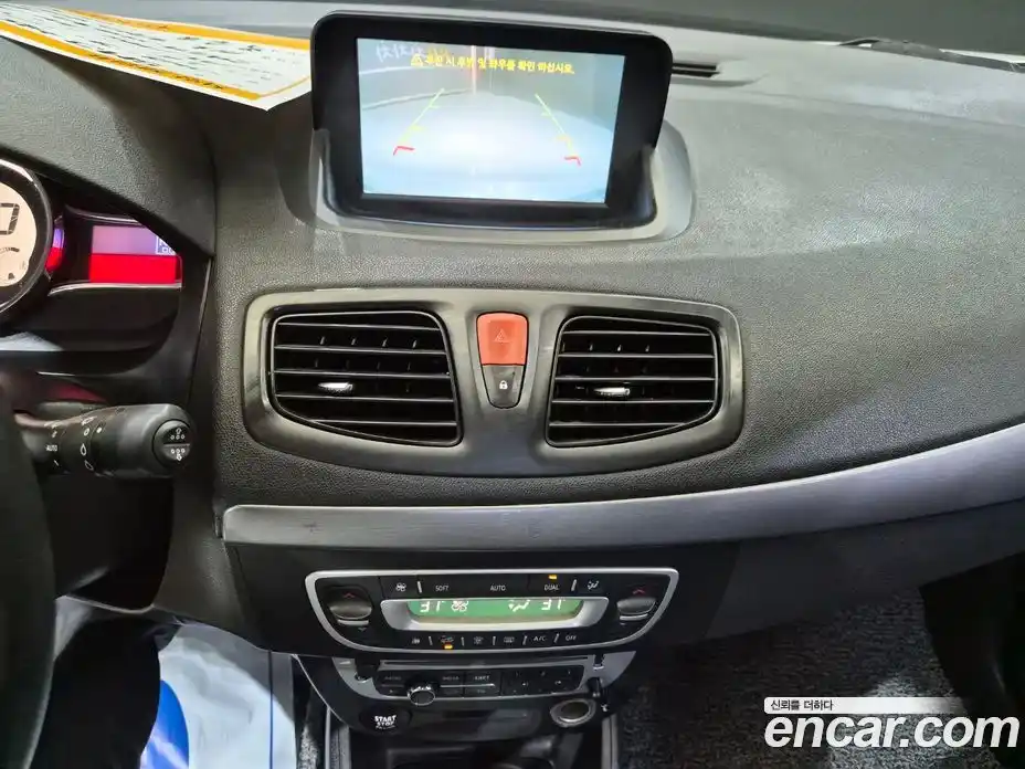 Renault SM3 2019 1.6 Автомат в Москве № 152424, фото 14