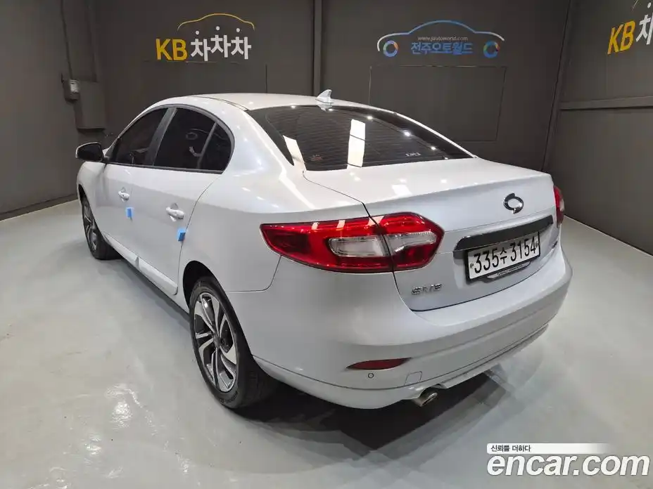 Renault SM3 2019 1.6 Автомат в Москве № 152424, фото 5