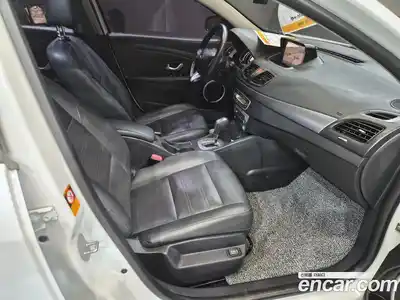 Renault SM3 2019 1.6 Автомат в Москве № 152424, миниатюра 9