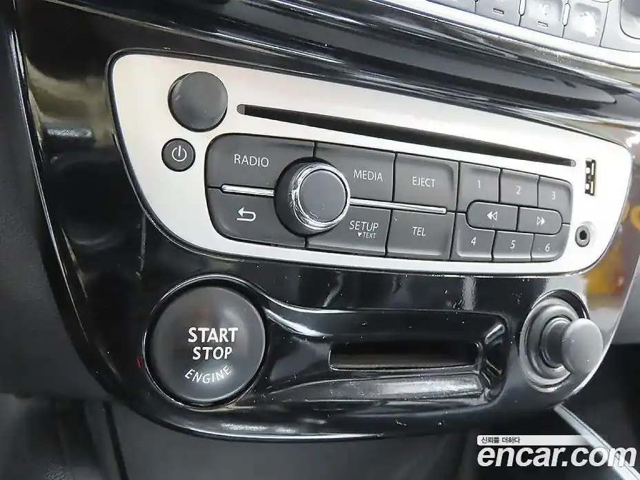 Renault SM3 2016 1.6 Автомат в Москве № 152658, фото 17