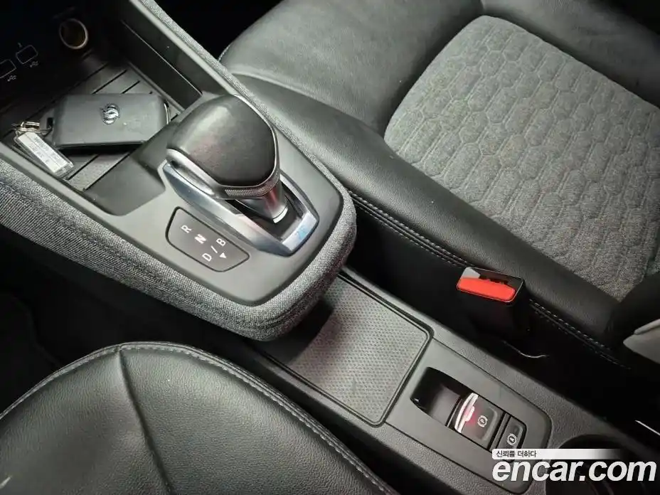 Renault Zoe 2021 0.3 Автомат в Москве № 152799, фото 8