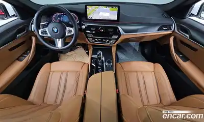 BMW 5-Series, 2023