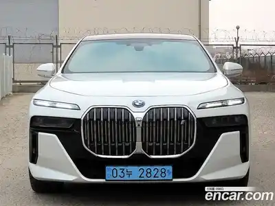 BMW i7, 2023