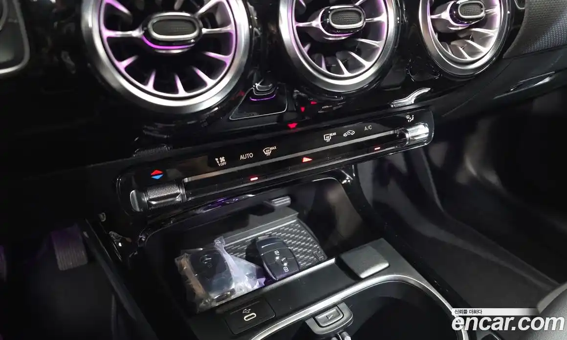 Mercedes-Benz A-Class 2024 2.0 Автомат в Москве № 160088, фото 17