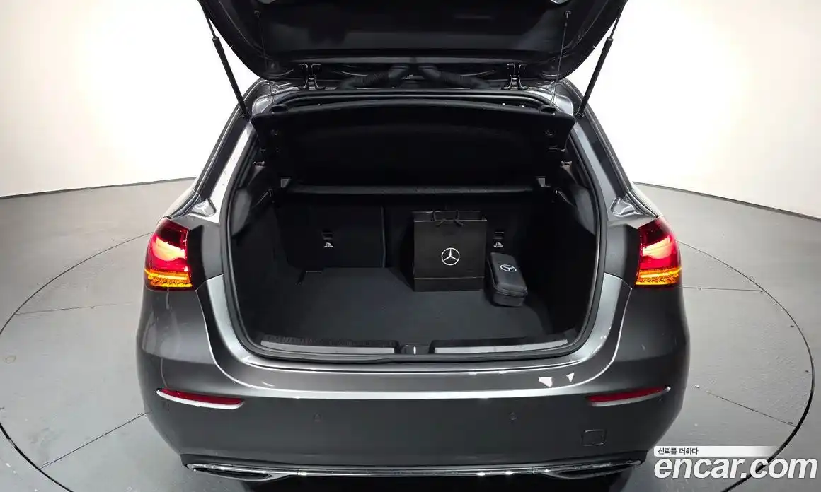 Mercedes-Benz A-Class 2024 2.0 Автомат в Москве № 160088, фото 19