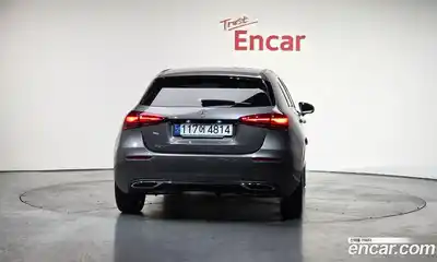 Mercedes-Benz A-Class 2024 2.0 Автомат в Москве № 160088, миниатюра 3