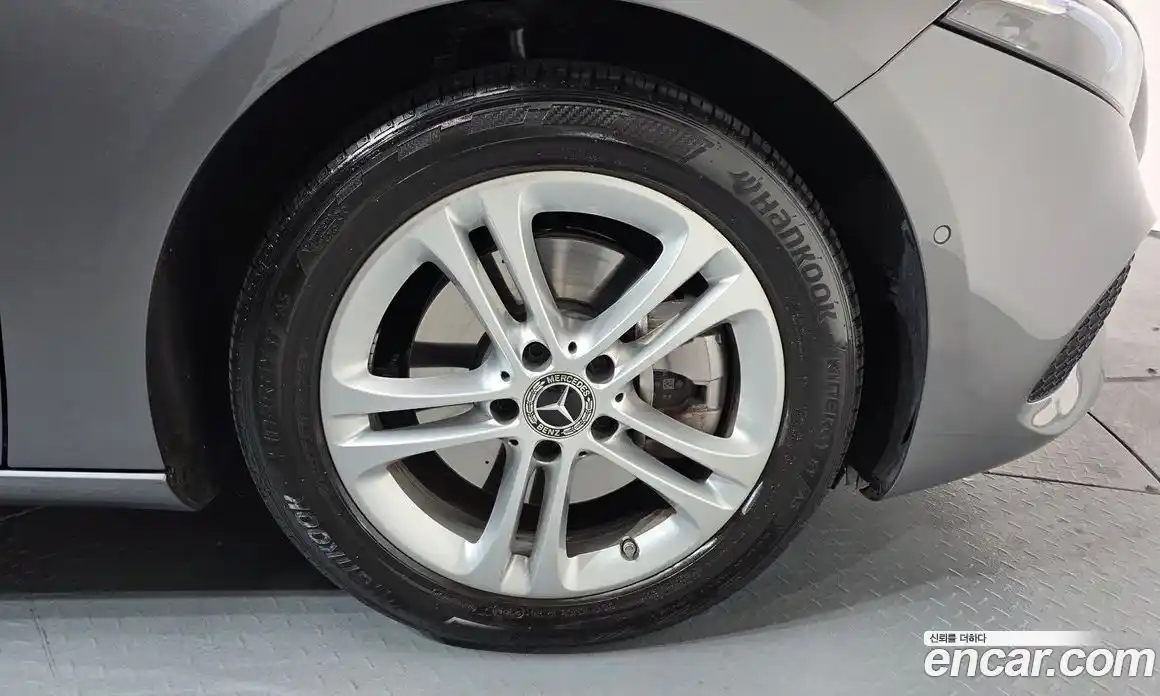 Mercedes-Benz A-Class 2024 2.0 Автомат в Москве № 160088, фото 4