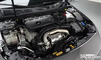 Mercedes-Benz A-Class 2024 2.0 Автомат в Москве № 160088, миниатюра 5