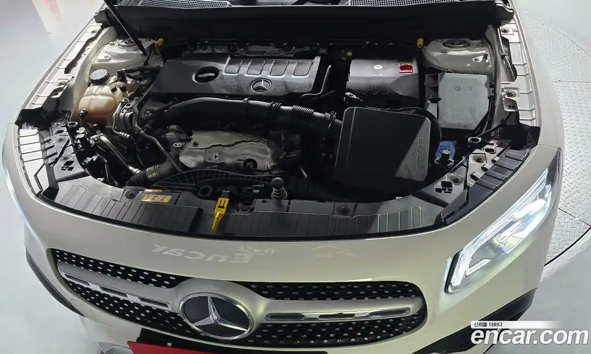 Mercedes-Benz GLB-Class 2021 2.0 Автомат в Москве № 160355, фото 19