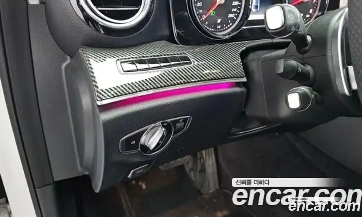 Mercedes-Benz E-Class 2017 2.0 Автомат в Москве № 161041, фото 17