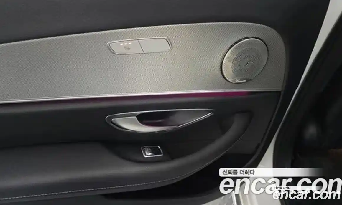 Mercedes-Benz E-Class 2017 2.0 Автомат в Москве № 161041, фото 19