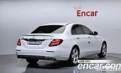 Mercedes-Benz E-Class 2017 2.0 Автомат в Москве № 161041, миниатюра 2