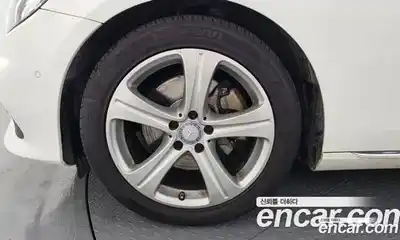 Mercedes-Benz E-Class 2017 2.0 Автомат в Москве № 161041, миниатюра 5