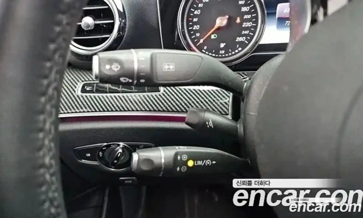 Mercedes-Benz E-Class 2017 2.0 Автомат в Москве № 161041, фото 10