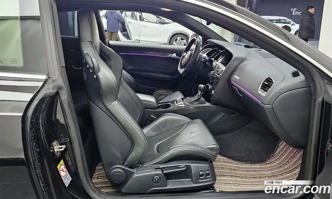 Audi RS5 2013 4.2 Автомат в Москве № 163774, фото 17